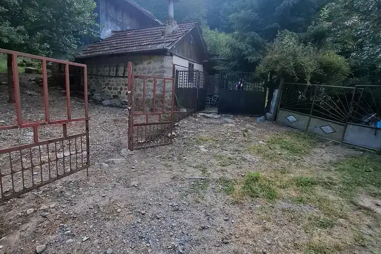 House in област София, Yamna
