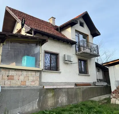 Photo 4 — House in Oblast Stara Zagora, Kazanlyk