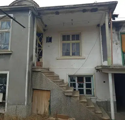 Photo 2 — House in Oblast Stara Zagora, Kazanlyk