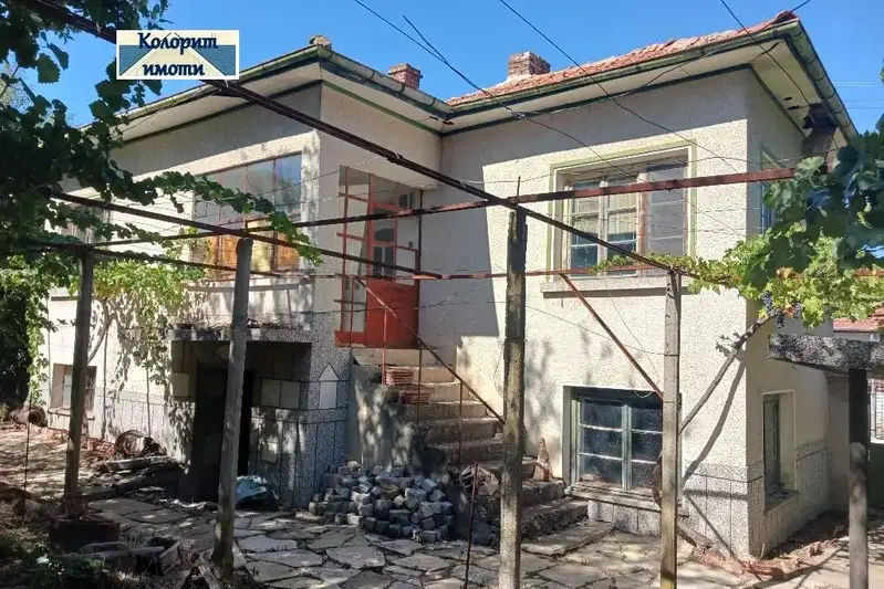 House in Oblast Stara Zagora, Arnautito