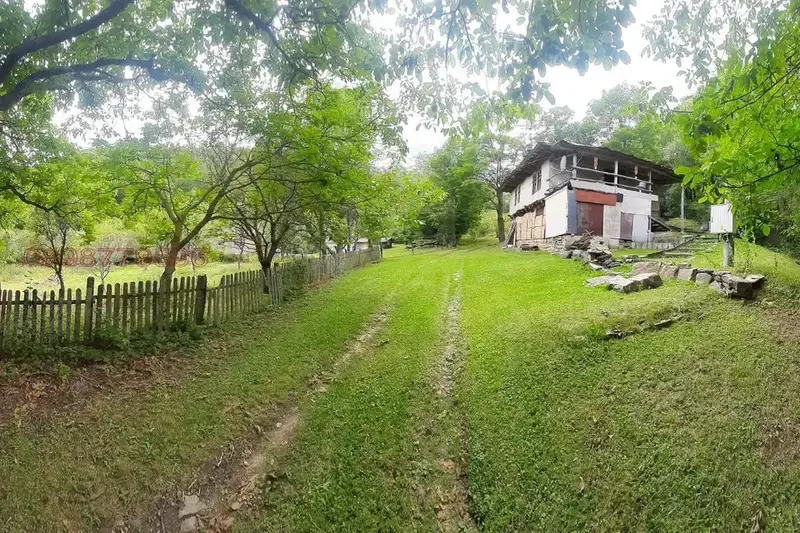 Къща в Стара Загора, с. Борущица