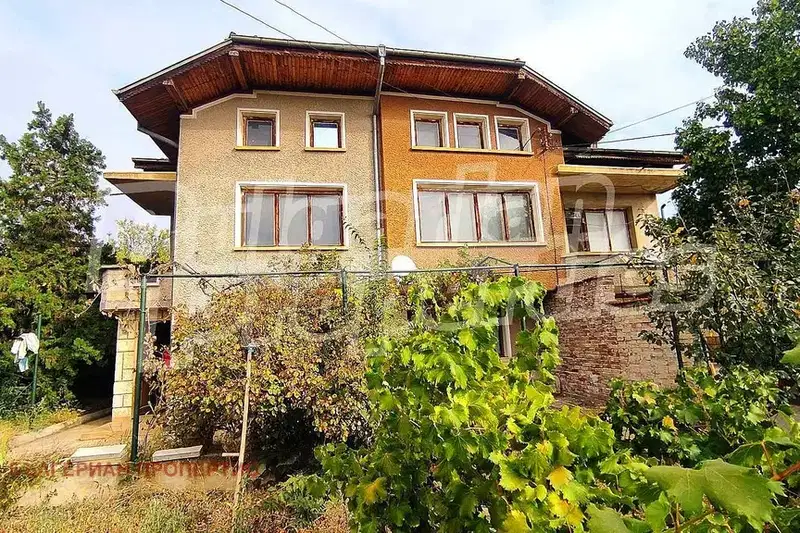 House in Oblast Stara Zagora, Hrishteni