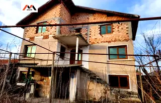 Къща в Стара Загора, с. Лозен