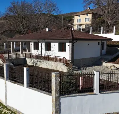 Снимка 3 — Къща в Стара Загора, с. Лясково