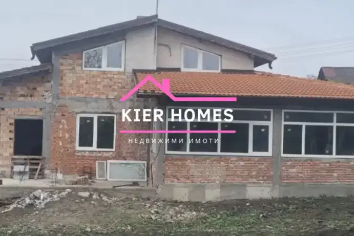House in Stara Zagora, Opan