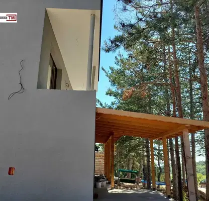 Снимка 3 — Двуетажна къща с 4 стаи в с. Старозагорски бани, борова гора