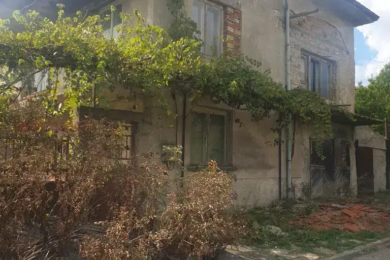 House in Oblast Stara Zagora, Stoletovo