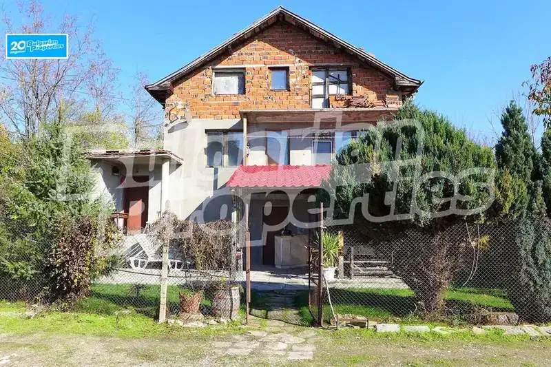 Къща в Стара Загора, с. Златна ливада