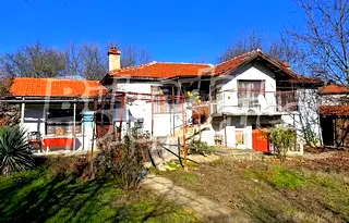 Къща в Стара Загора, с. Златна ливада
