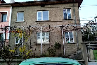 Къща в Търговище, Омуртаг