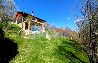 Къща в Търговище, с. Длъжка поляна