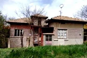 Къща в Търговище, с. Долец
