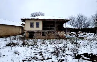 Къща в Търговище, с. Еленово