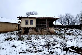 Къща в Търговище, с. Еленово