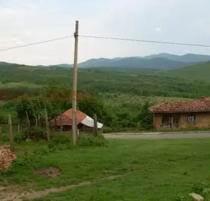 Снимка 3 — Къща в Търговище, с. Крушолак