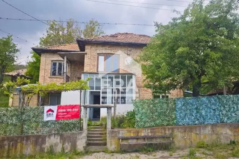 Къща в Търговище, с. Люблен