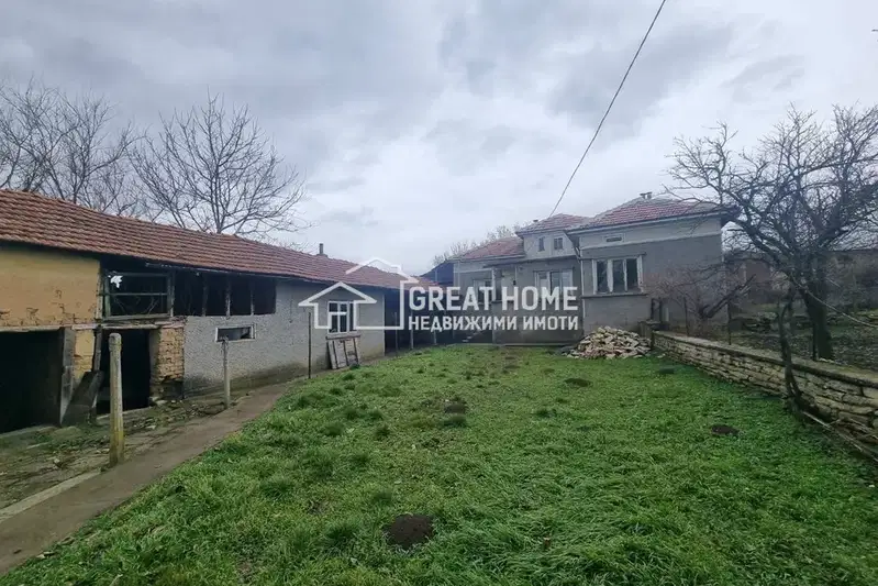 House in Tyrgovishte, Makariopolsko