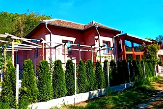 Къща в Търговище, с. Марчино