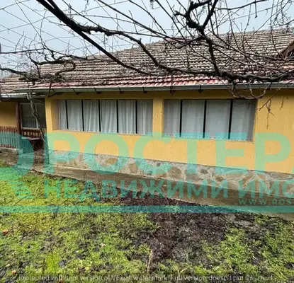Снимка 3 — Къща в Търговище, с. Овчарово