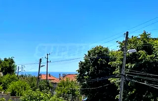 Къща във Варна, Бяла