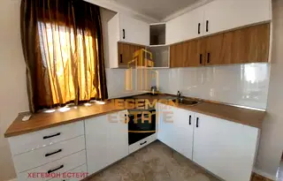Къща във Варна, Бяла