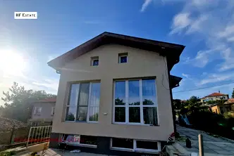 Къща във Варна, Бяла