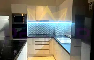 Къща във Варна, Бяла