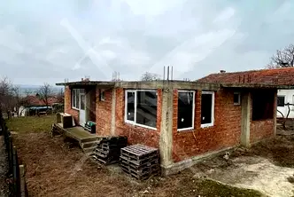 Къща във Варна, Бяла