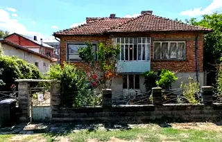 Къща във Варна, Долни чифлик