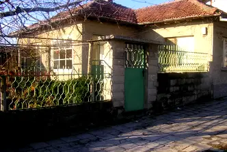 Къща във Варна, Дългопол