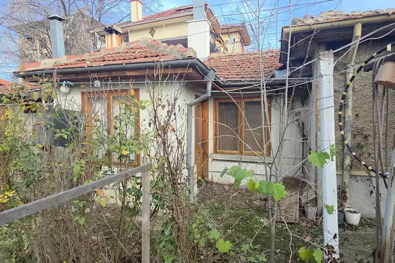 Къща във Варна, Провадия