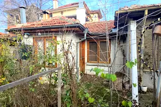 Къща във Варна, Провадия