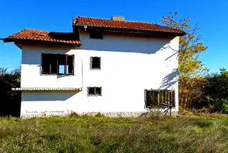 Къща във Варна, Провадия