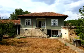 Къща във Варна, с. Кривня