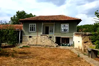 Къща във Варна, с. Кривня