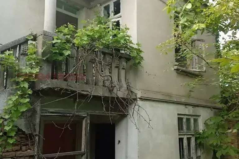 Къща във Варна, с. Аврен