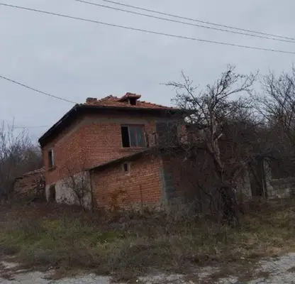 Снимка 2 — Къща във Варна, с. Боряна