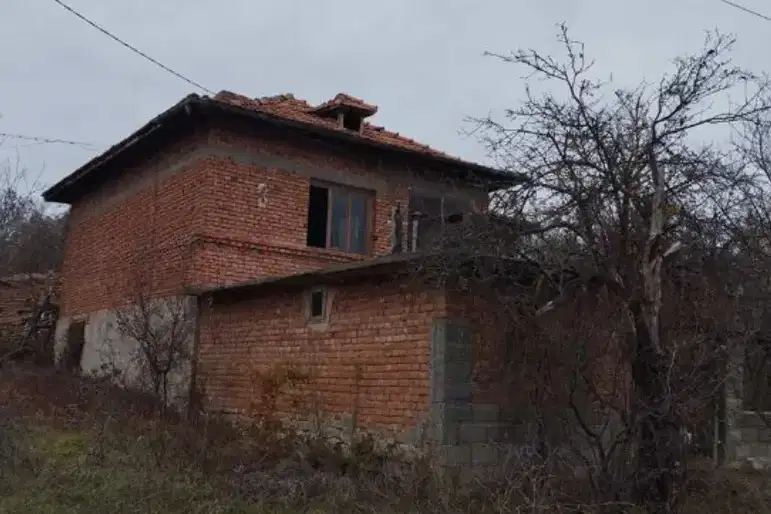 Къща във Варна, с. Боряна