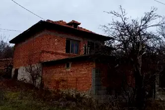 Къща във Варна, с. Боряна