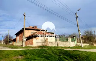 Къща във Варна, с. Боряна