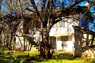 Къща във Варна, с. Ботево