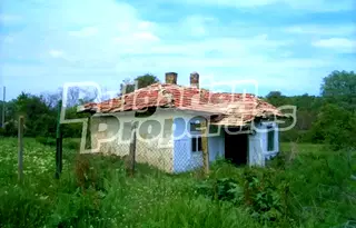 Къща във Варна, с. Бояна