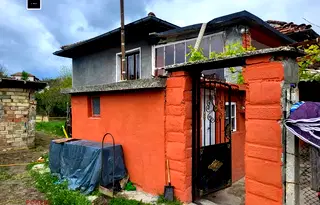 Къща във Варна, с. Бозвелийско