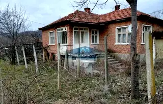 Къща във Варна, с. Бърдарево