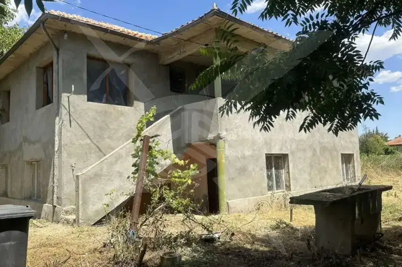 Къща във Варна, с. Царевци