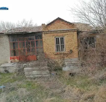 Снимка 2 — Къща във Варна, с. Чернево