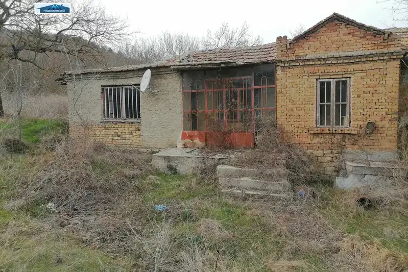 Къща във Варна, с. Чернево