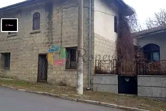 Къща във Варна, с. Добрина