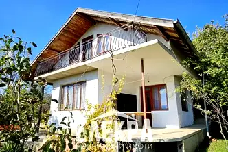 Къща във Варна, с. Дъбравино