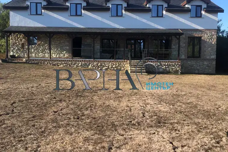 House in Varna, Izgrev